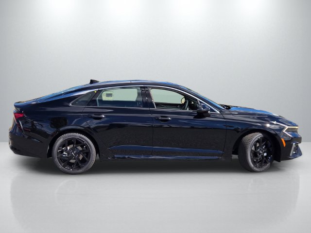 New 2027 Kia K5 GT-Line FWD image 3