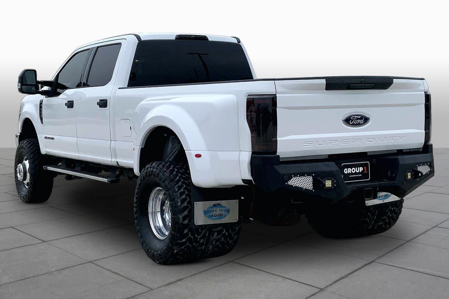 Used 2017 Ford F350 XLT w/ XLT Value Package AWD/4WD image 11