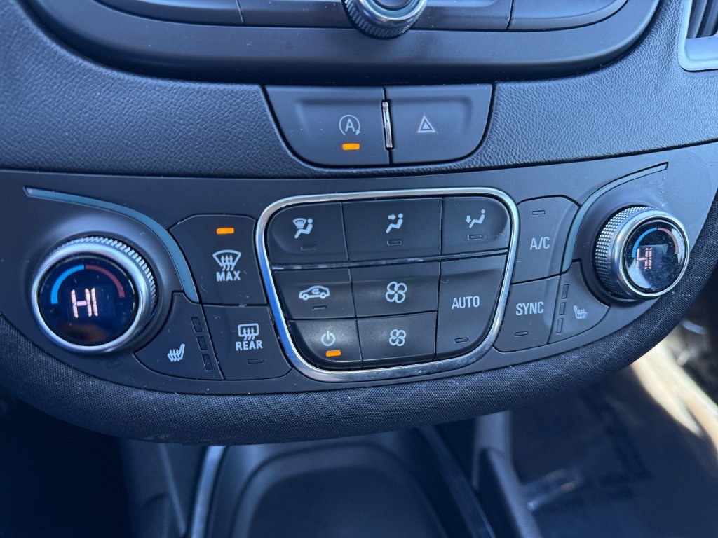 Used 2023 Chevrolet Malibu LT FWD image 19