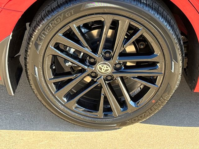 Used 2026 Toyota Camry SE w/ Convenience Package image 9