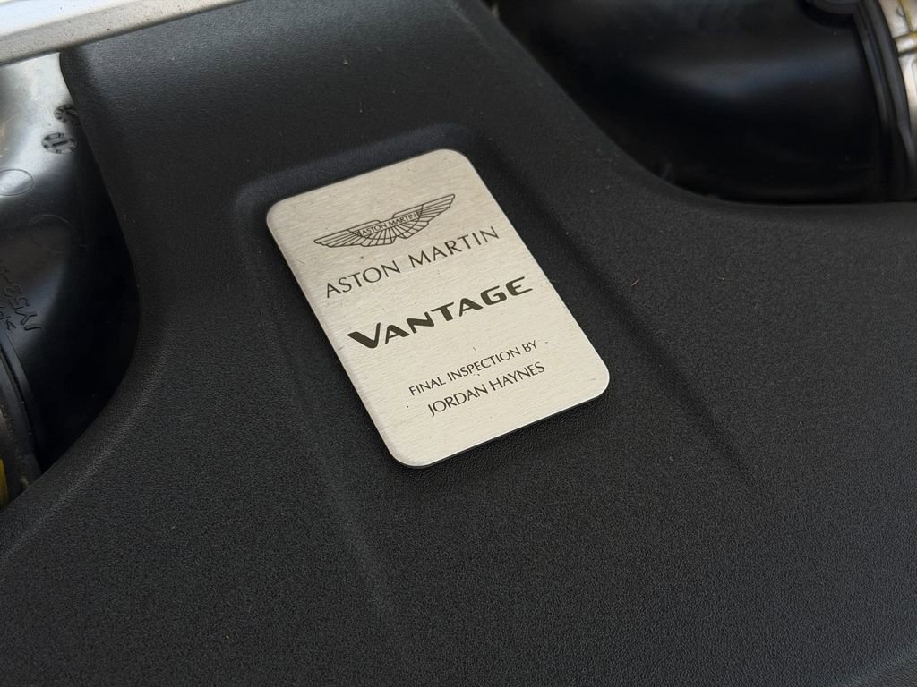 Used 2020 Aston Martin V8 Vantage Coupe image 22