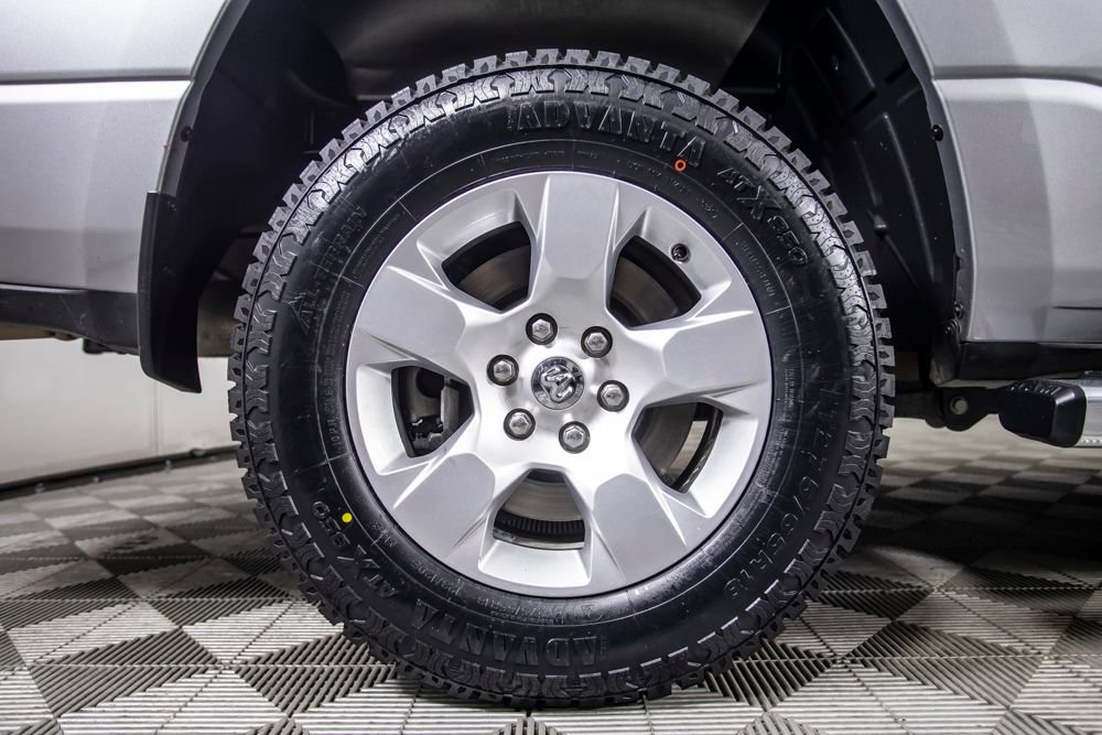 Used 2020 RAM 1500 Big Horn AWD/4WD image 40
