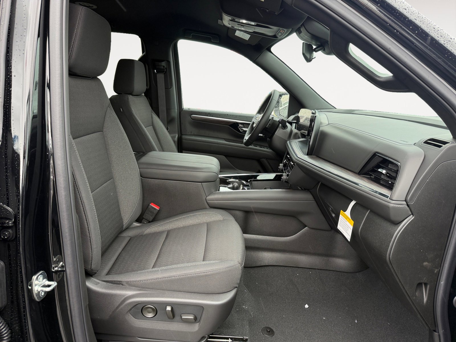New 2026 Chevrolet Tahoe LS w/ LPO, Dark Essentials Package AWD/4WD image 19