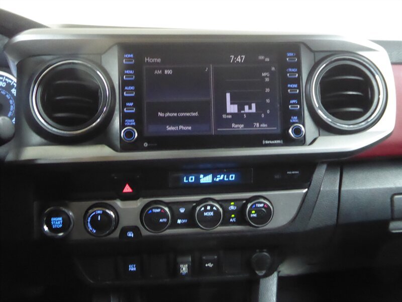 Used 2023 Toyota Tacoma SR5 AWD/4WD image 11