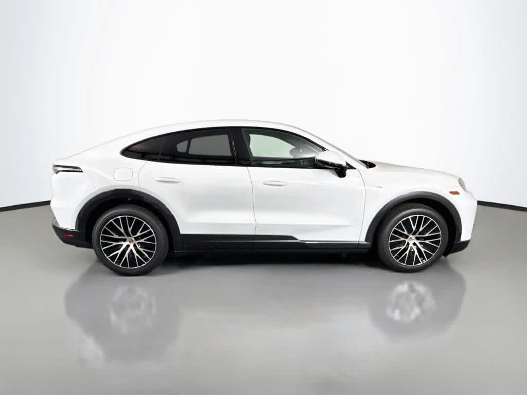 New 2026 Porsche Cayenne Electric Coupe AWD/4WD image 8