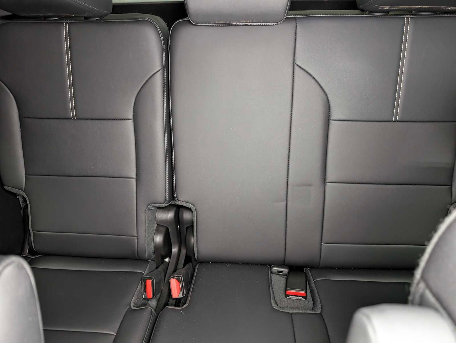 Certified 2024 GMC Acadia Elevation w/ Luxury Package image 24