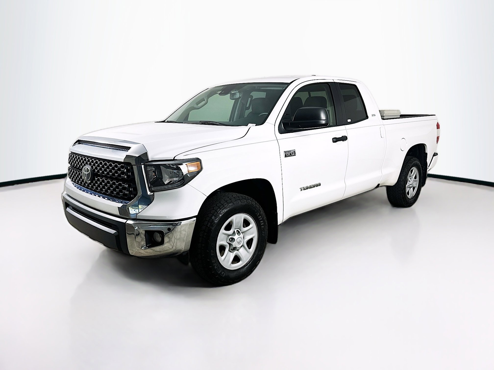 Used 2021 Toyota Tundra SR5 RWD image 3