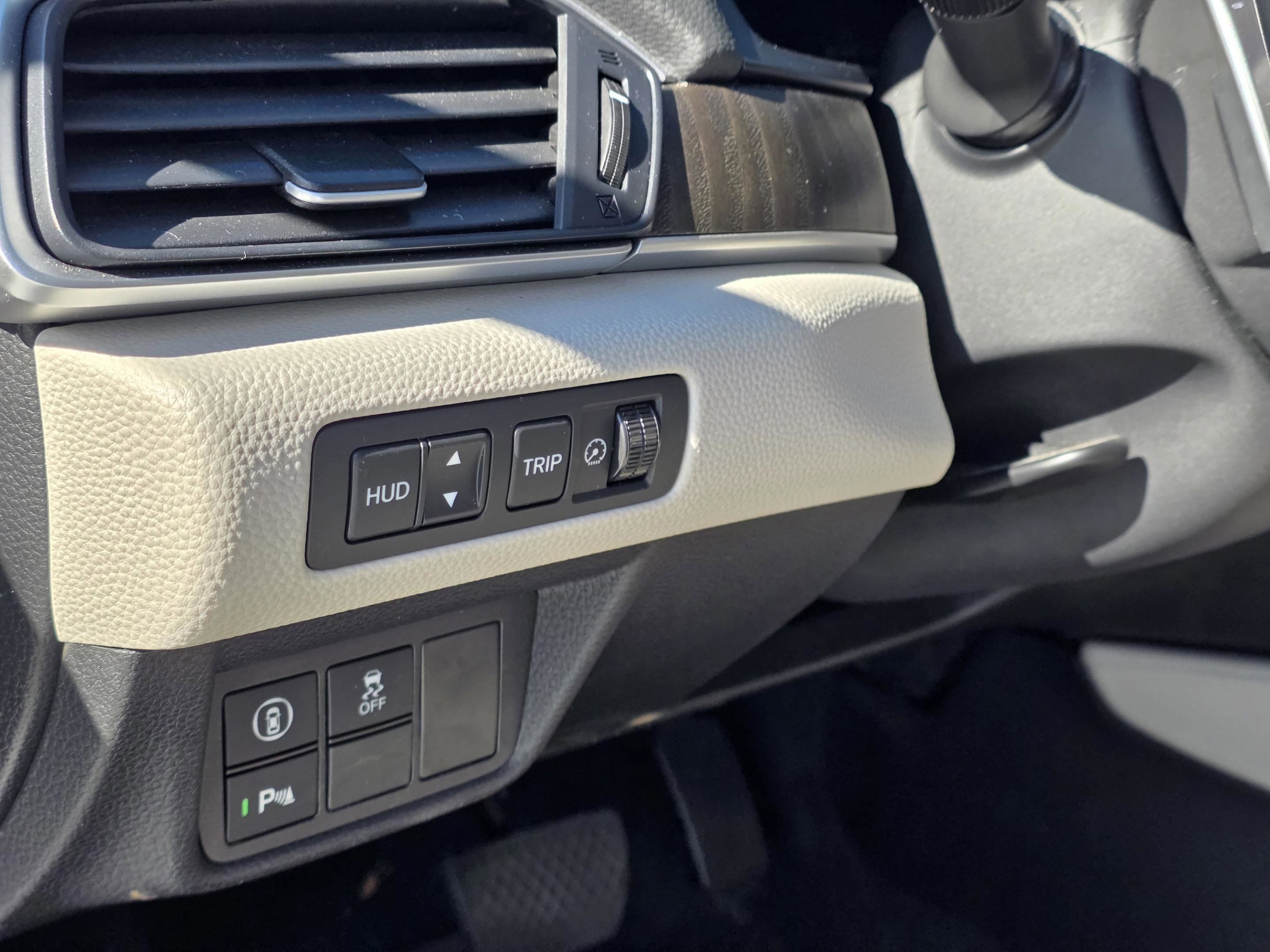 Used 2022 Honda Accord Touring image 12