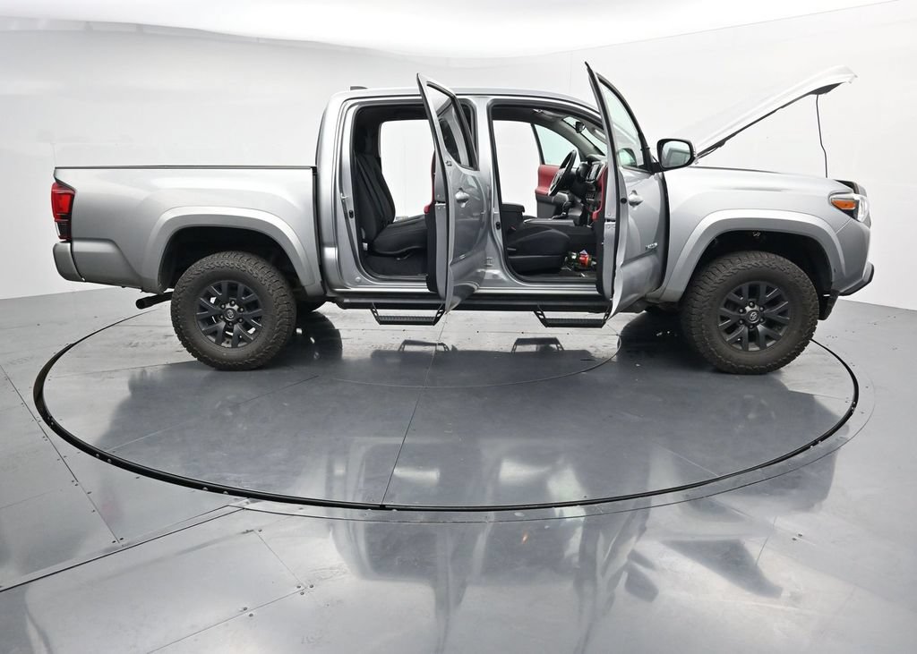 Used 2023 Toyota Tacoma SR5 w/ Technology Package AWD/4WD image 27