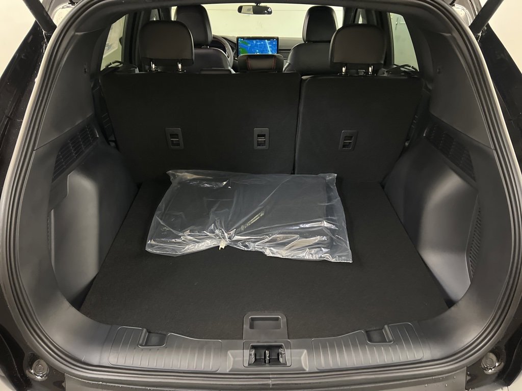 New 2026 Ford Escape ST-Line w/ Tech Pack #1 image 31