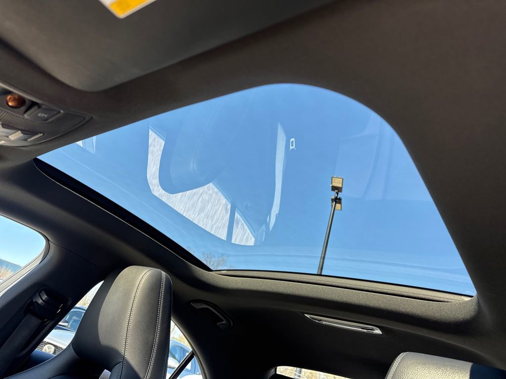 Used 2019 Mercedes-Benz CLA 250 image 32