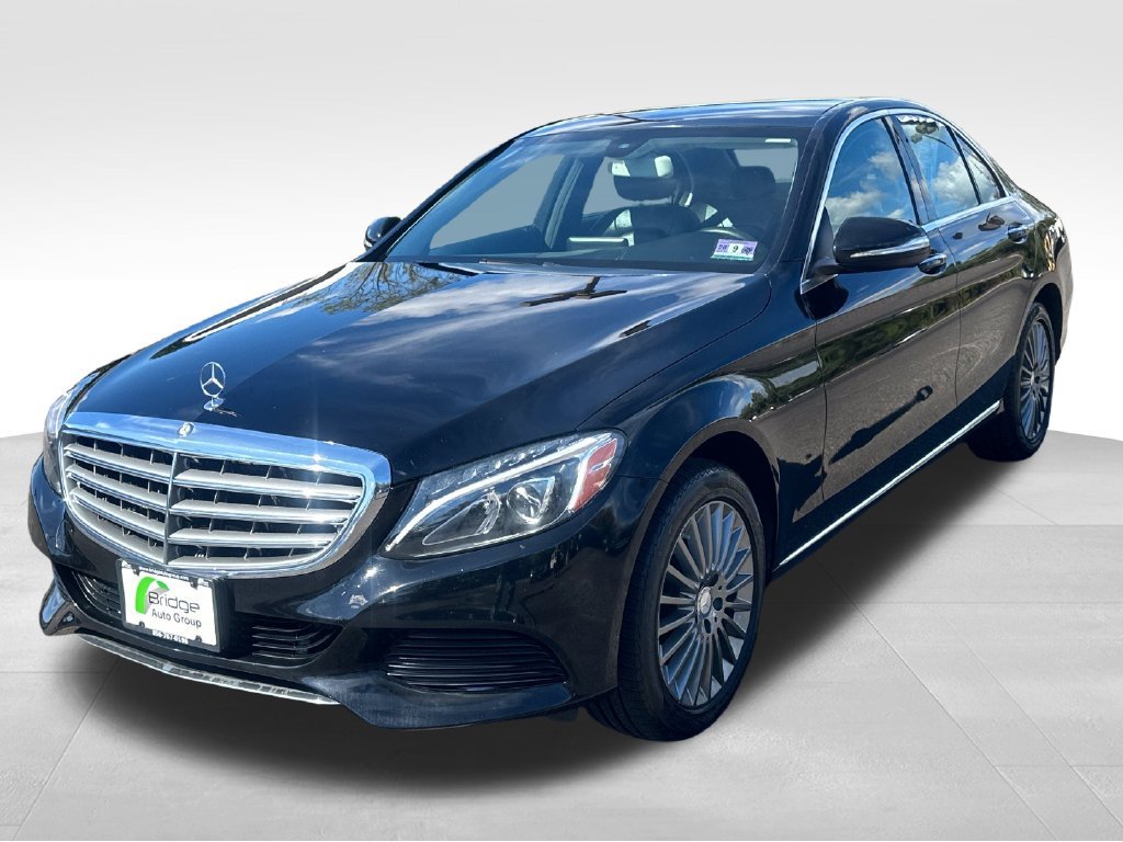 Used 2015 Mercedes-Benz C 300 4MATIC Sedan image 3