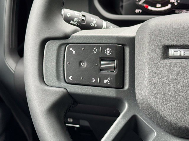 New 2026 Land Rover Defender 110 X-Dynamic SE AWD/4WD image 23