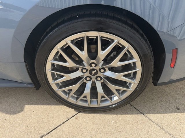 Used 2024 Ford Mustang Premium image 5