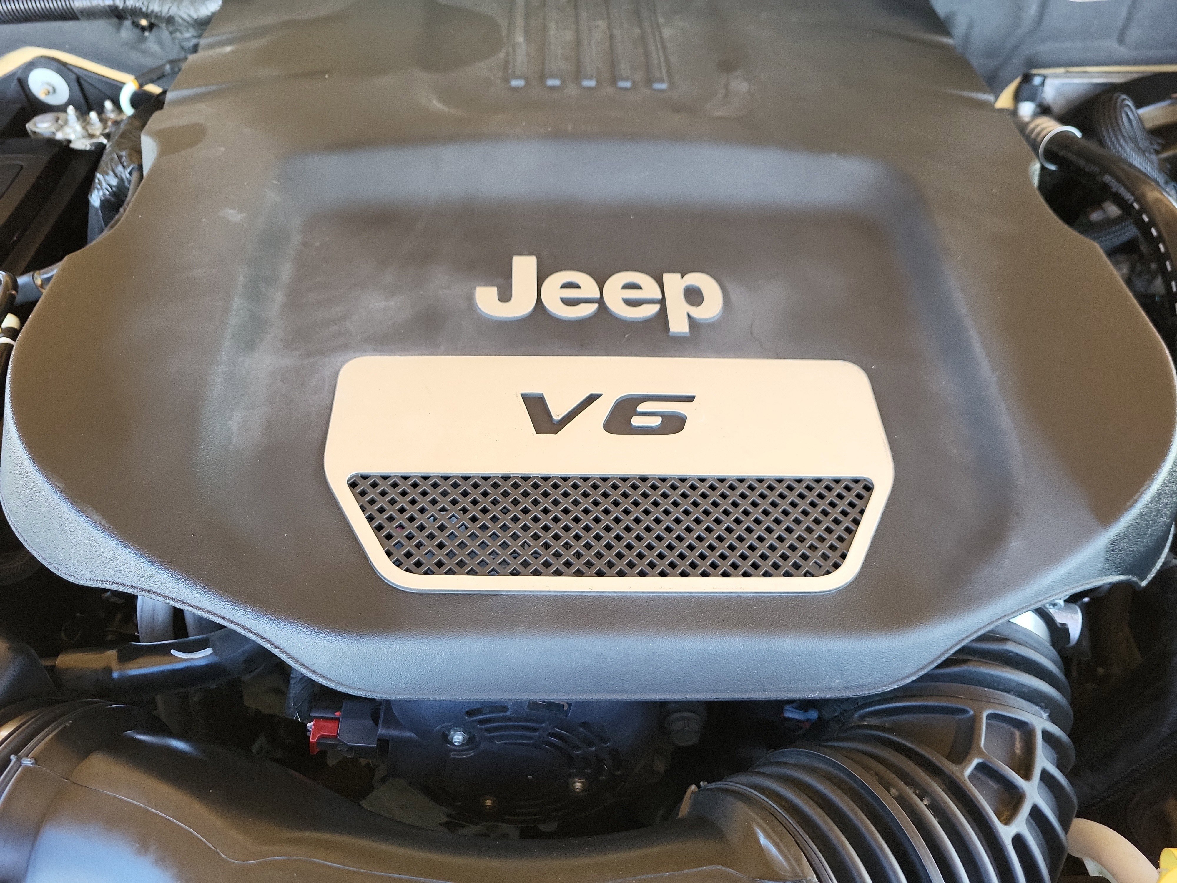 Used 2014 Jeep Wrangler Unlimited Sport w/ Quick Order Package 24S image 15