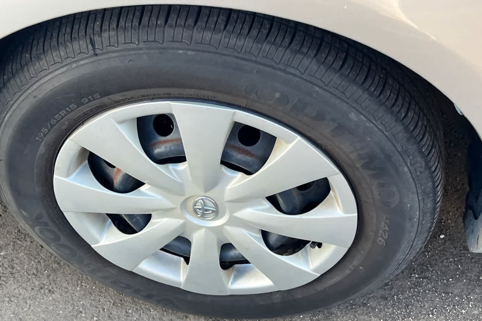 Used 2010 Toyota Corolla LE FWD image 10