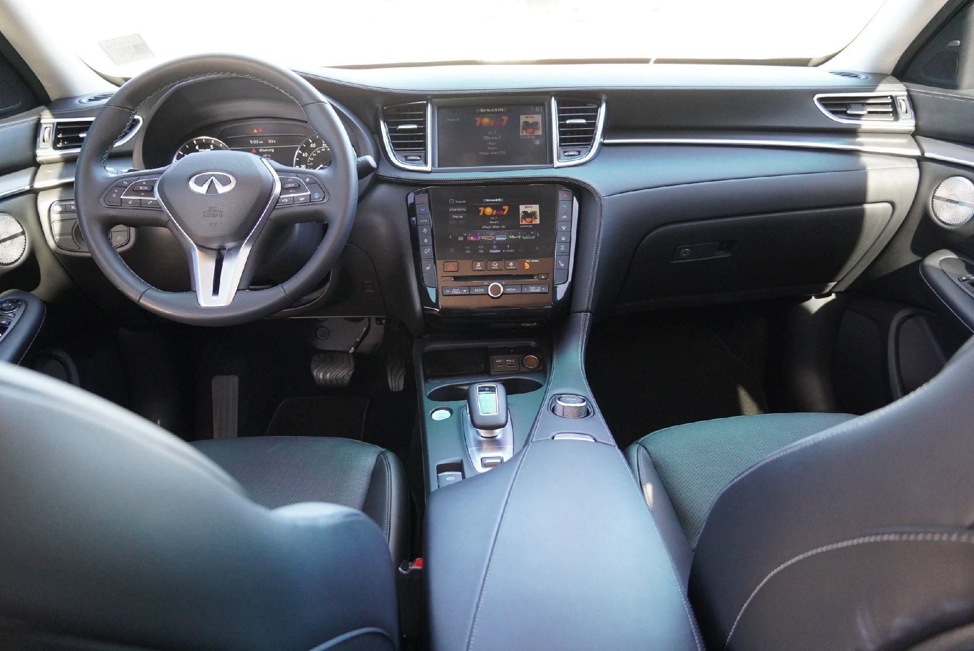 Certified 2024 INFINITI QX50 Luxe w/ Accent Package image 30