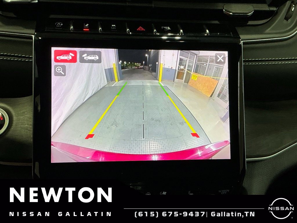 Used 2023 Jeep Grand Cherokee Limited w/ Luxury Tech Group II AWD/4WD image 15