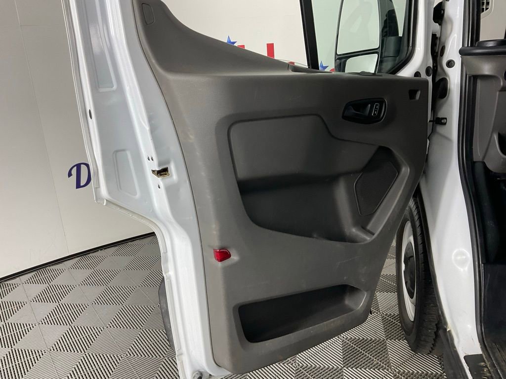Used 2023 Ford Transit 350 XL image 12