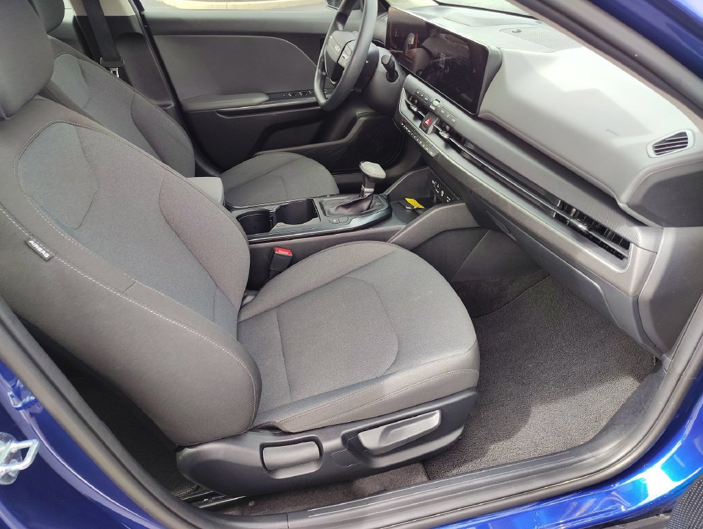 Certified 2025 Kia K4 FWD image 30