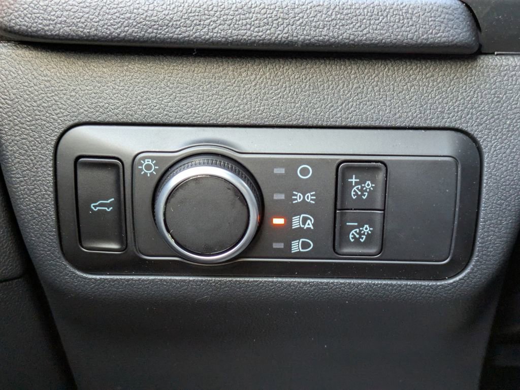 New 2026 Ford Escape ST-Line w/ Tech Pack #1 FWD image 25