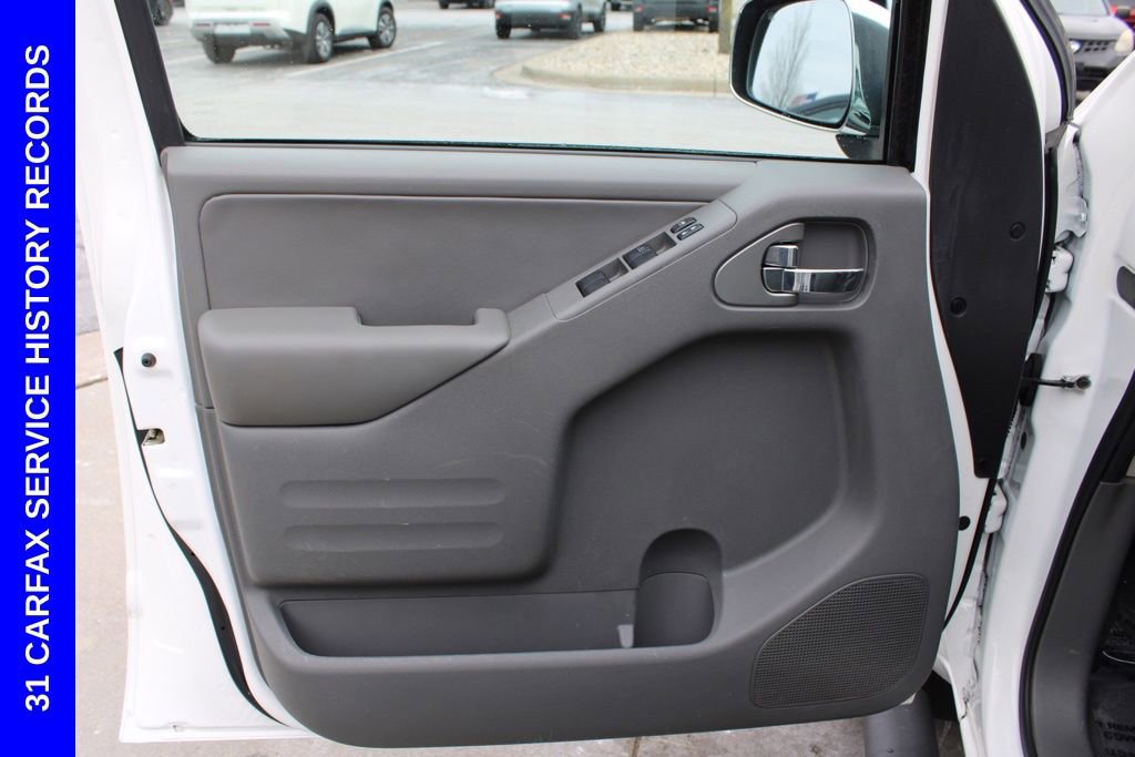 Used 2019 Nissan Frontier SL AWD/4WD image 16