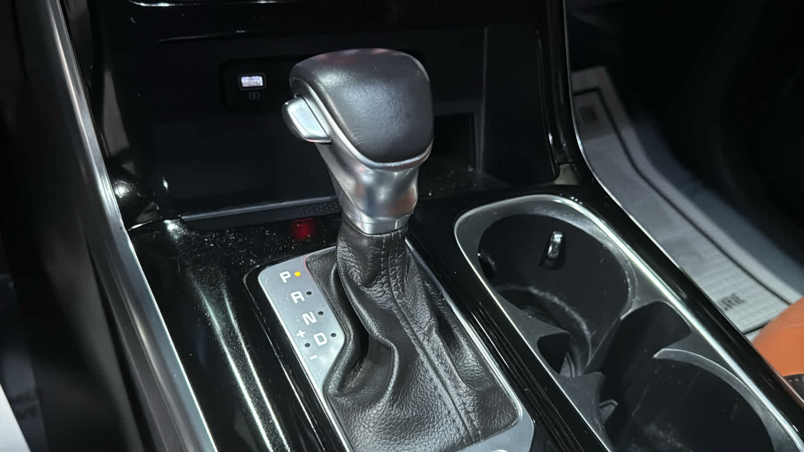Used 2022 Kia Carnival SX Prestige FWD image 17