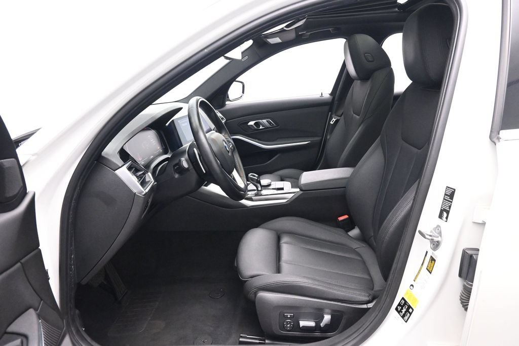Used 2019 BMW 330i xDrive Sedan w/ Convenience Package AWD/4WD image 15
