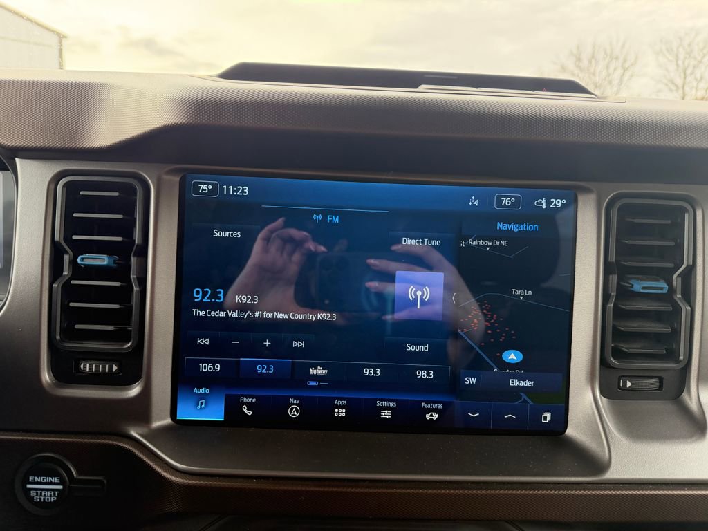 Used 2022 Ford Bronco Outer Banks image 21