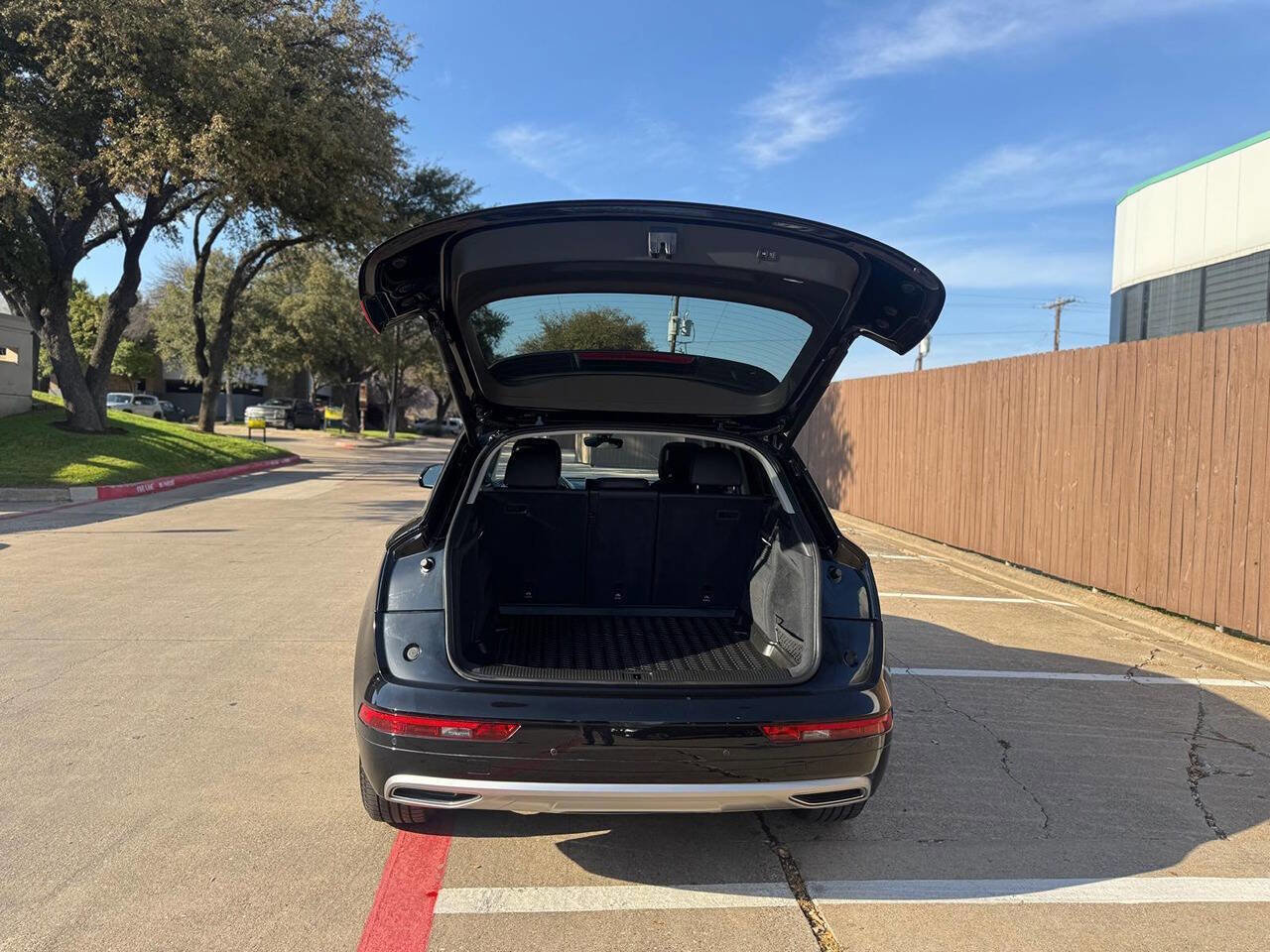 Used 2018 Audi Q5 2.0T Premium Plus w/ Premium Plus Package image 30