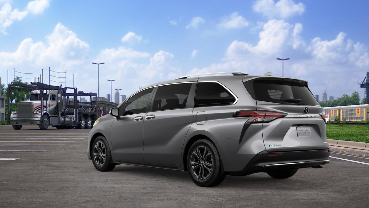 New 2026 Toyota Sienna Platinum image 8
