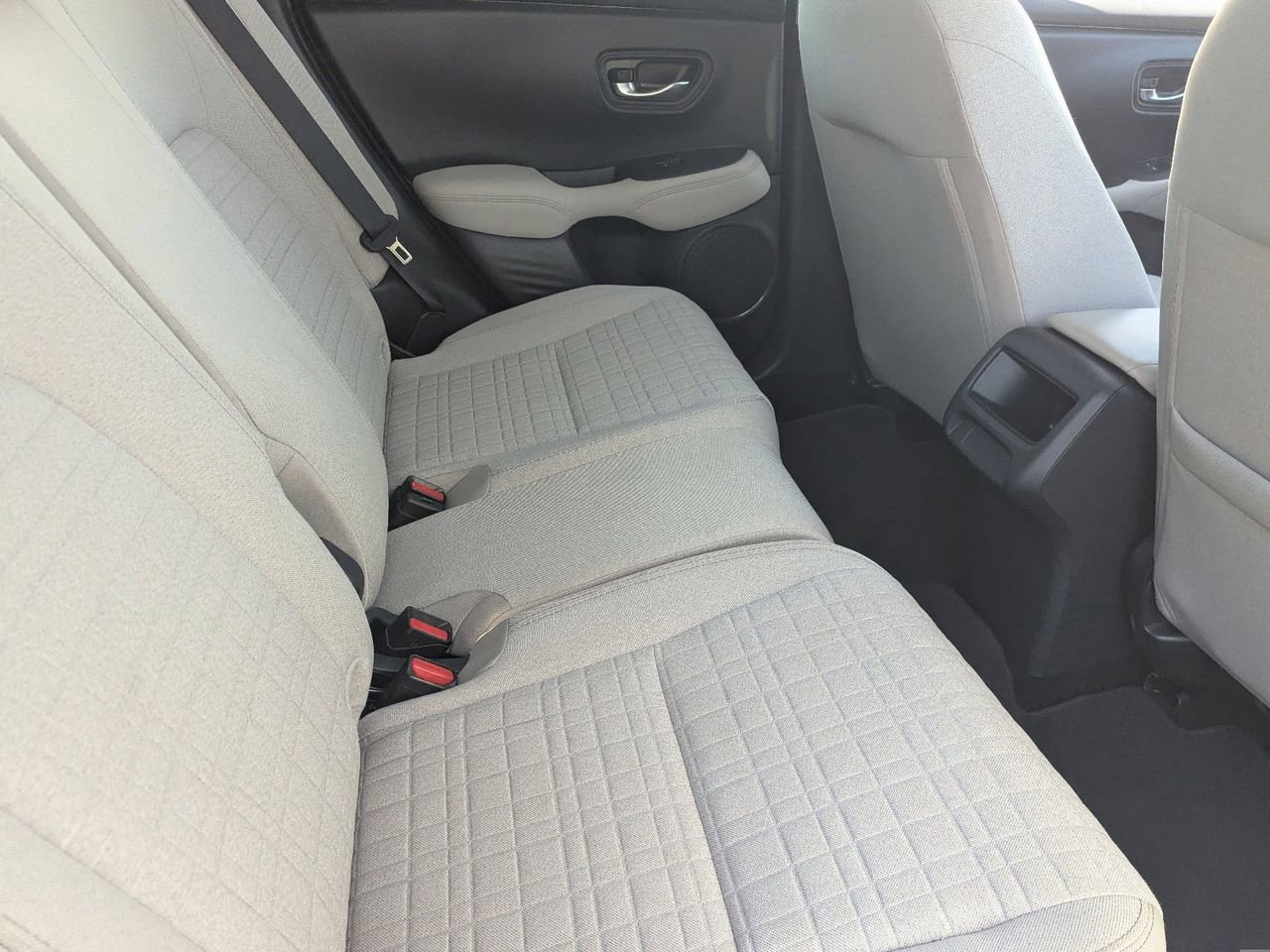 Used 2023 Honda HR-V LX image 11