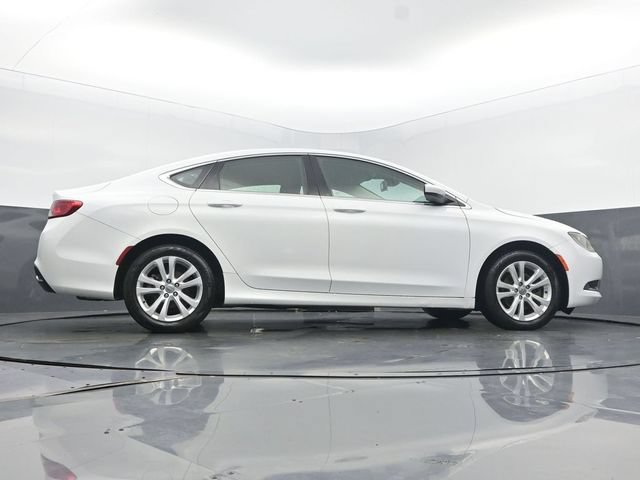 Used 2016 Chrysler 200 Limited w/ Convenience Group FWD image 50