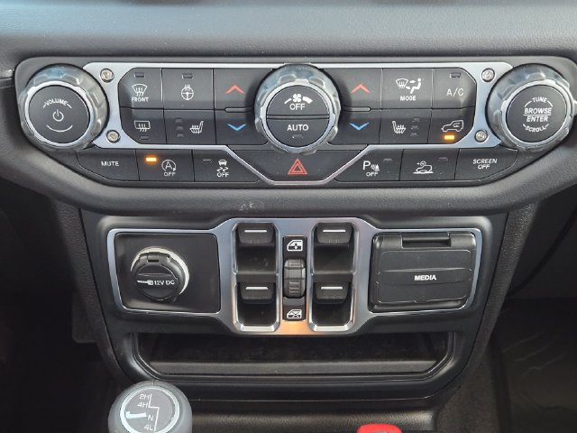 New 2026 Jeep Wrangler Unlimited Sahara AWD/4WD image 15