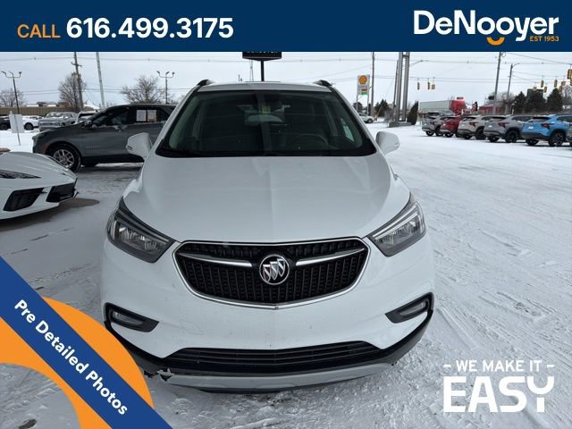 Used 2019 Buick Encore Sport Touring image 2