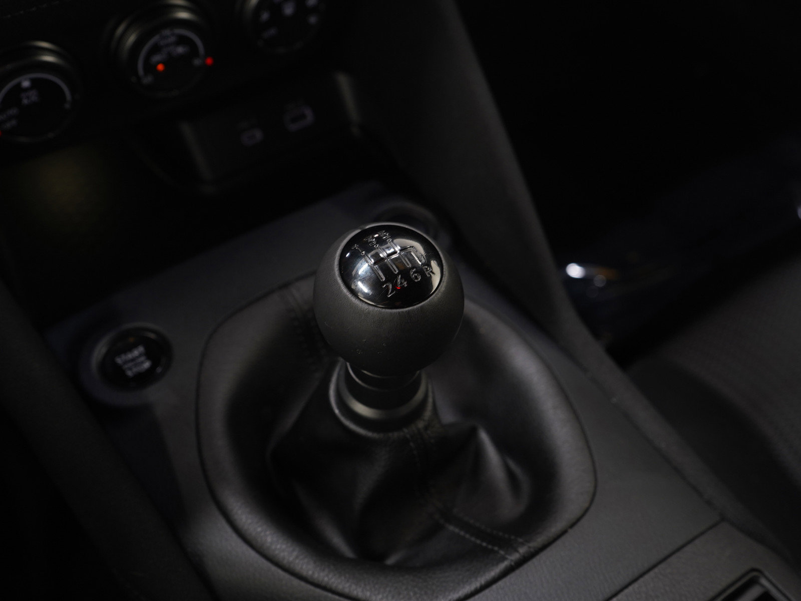 Used 2024 Nissan Z Sport w/ Floor Mat Package image 21