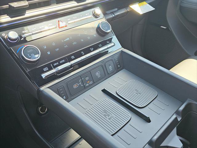 New 2025 Hyundai Santa Fe Calligraphy AWD/4WD image 21
