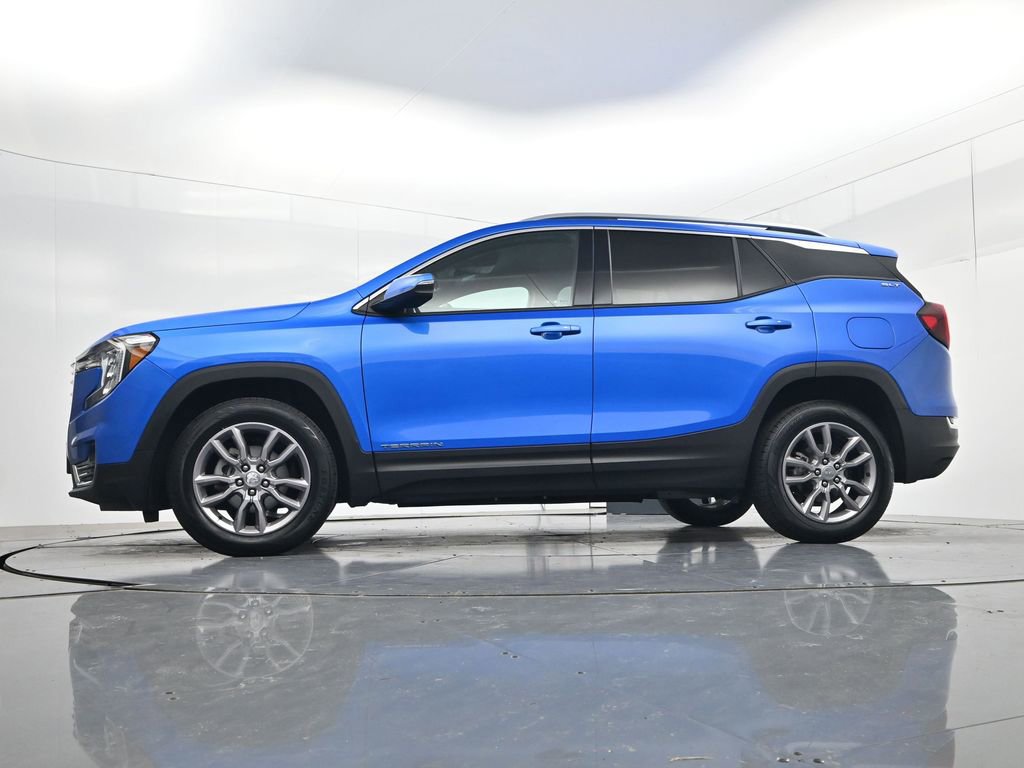 Used 2024 GMC Terrain SLT AWD/4WD image 45