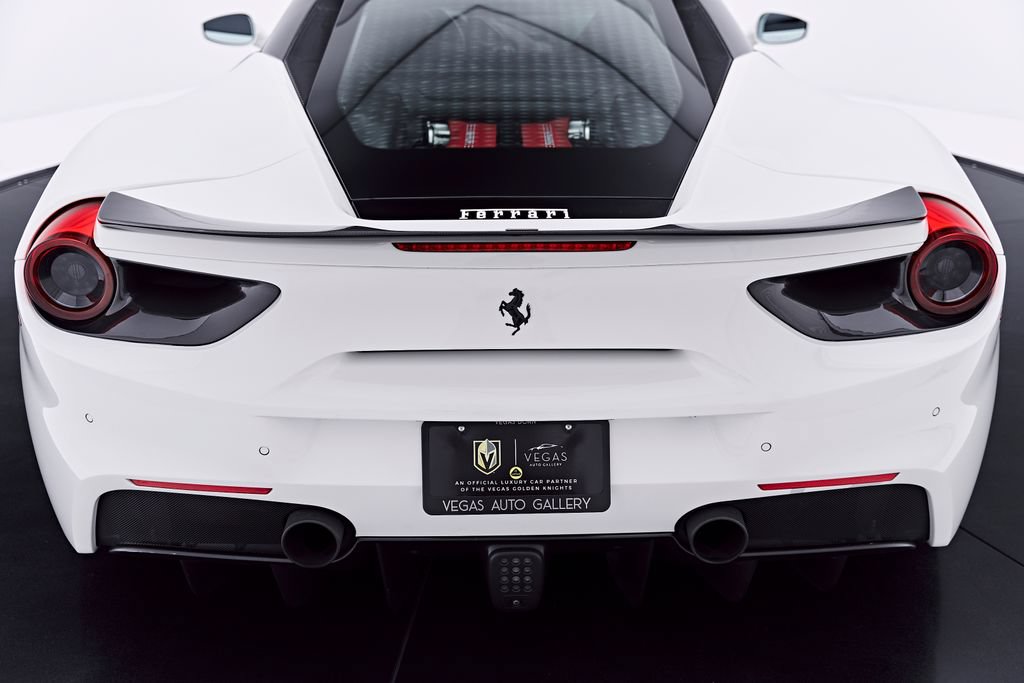 Used 2018 Ferrari 488 GTB RWD image 28