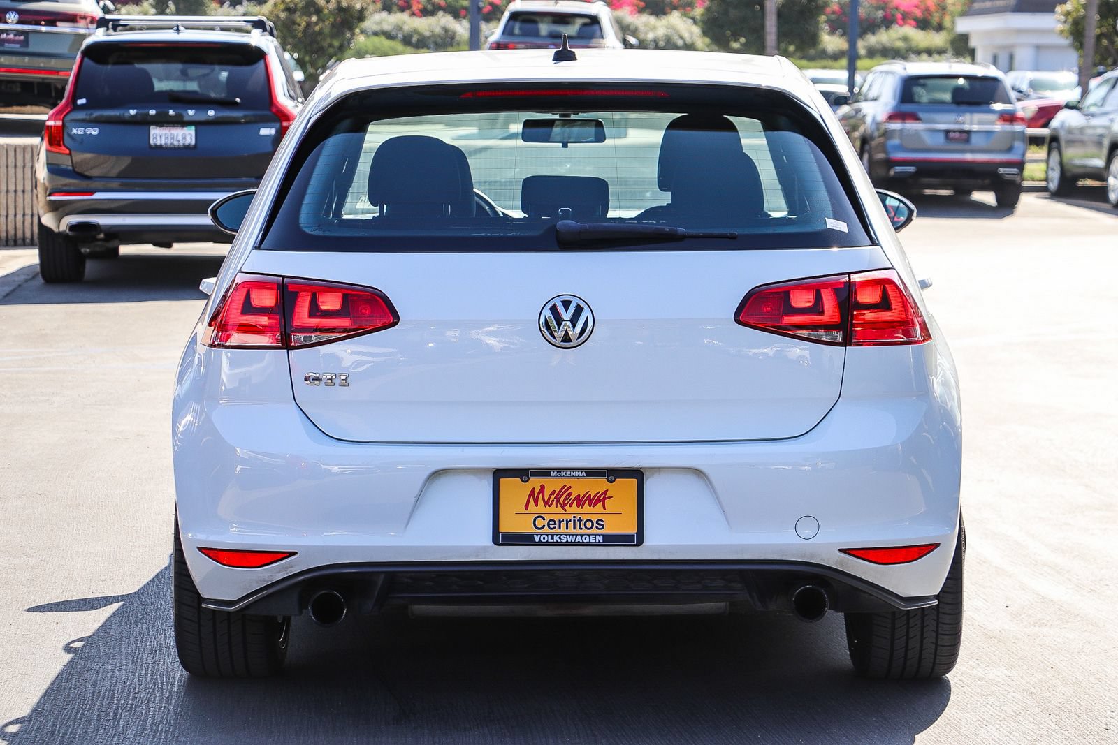 Used 2016 Volkswagen GTI S FWD image 7