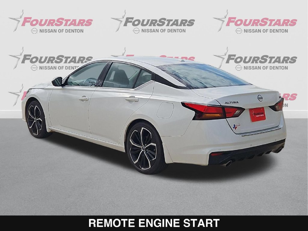 Used 2023 Nissan Altima 2.5 SR FWD image 3