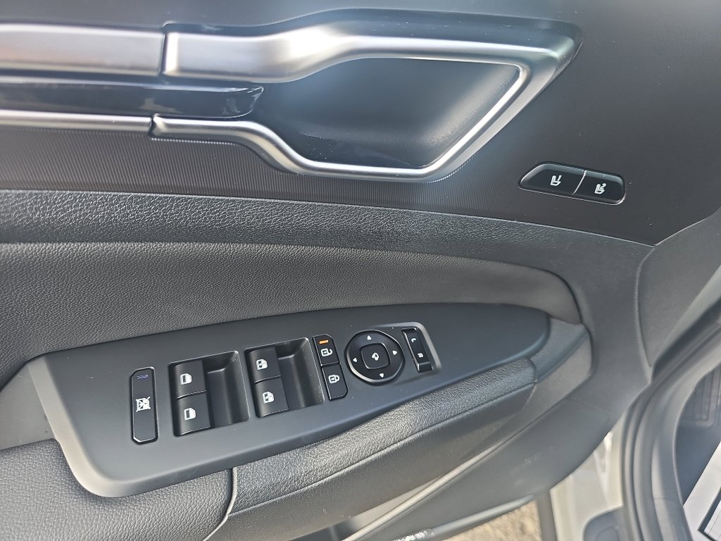 New 2026 Kia Sportage SX image 10