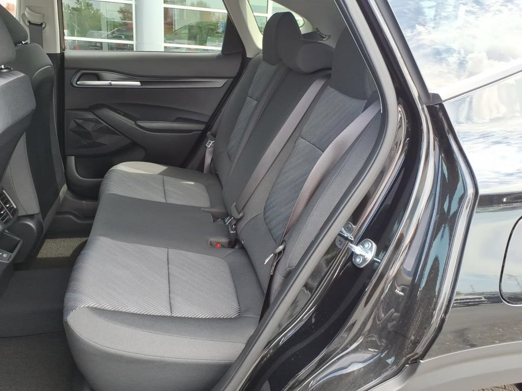 New 2026 Kia Seltos LX FWD image 9