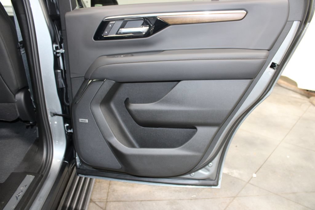 New 2026 Chevrolet Tahoe High Country AWD/4WD image 33