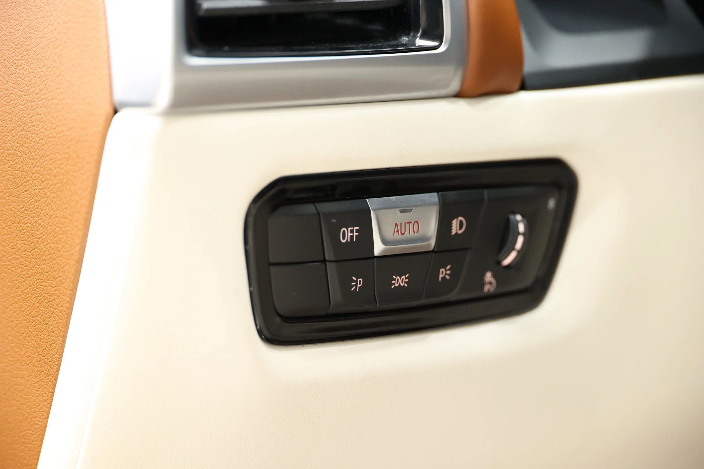 Used 2023 BMW M8 Gran Coupe xDrive Competition image 22