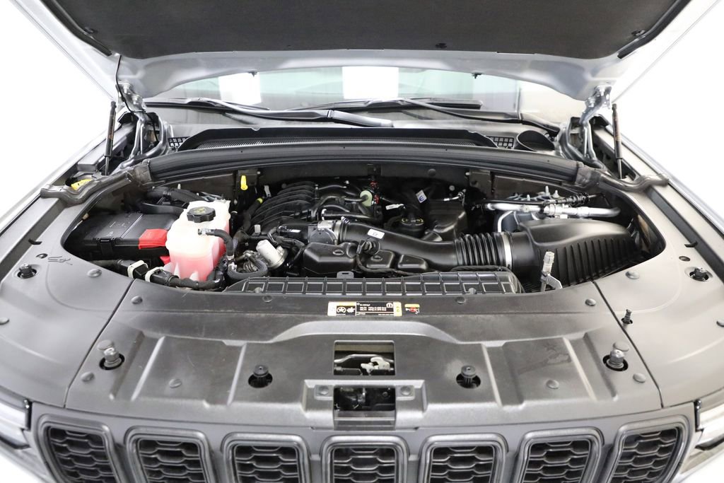 Used 2025 Jeep Grand Cherokee L Altitude image 26