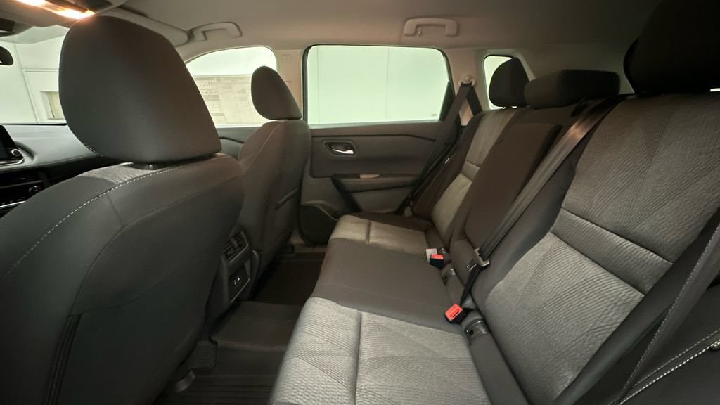 New 2026 Nissan Rogue SV AWD/4WD image 10