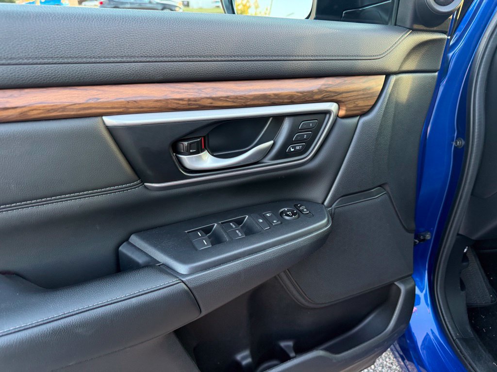 Used 2020 Honda CR-V Touring image 8