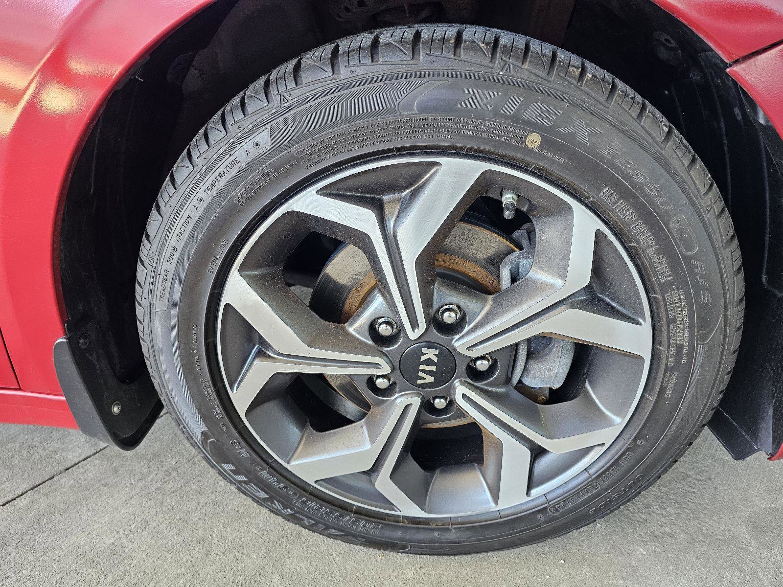 Used 2019 Kia Forte LXS image 9