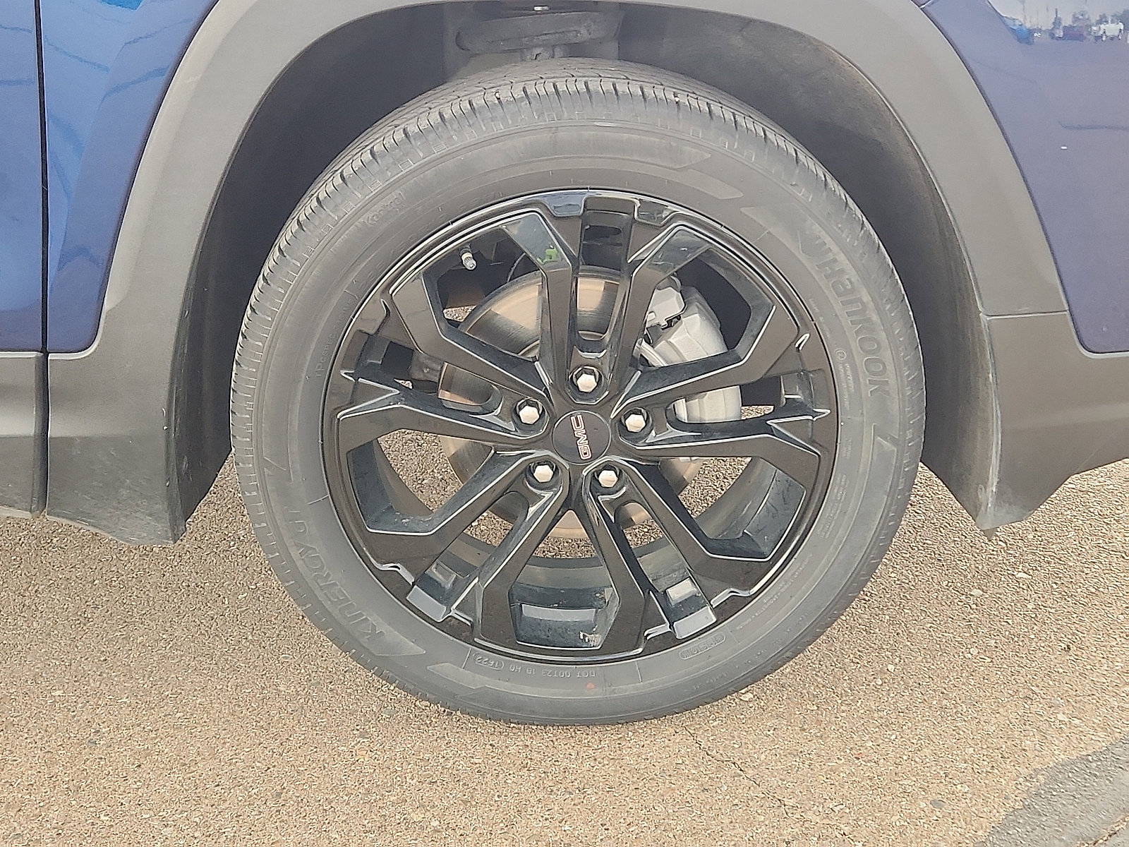 Used 2022 GMC Terrain SLT w/ Elevation Edition image 7